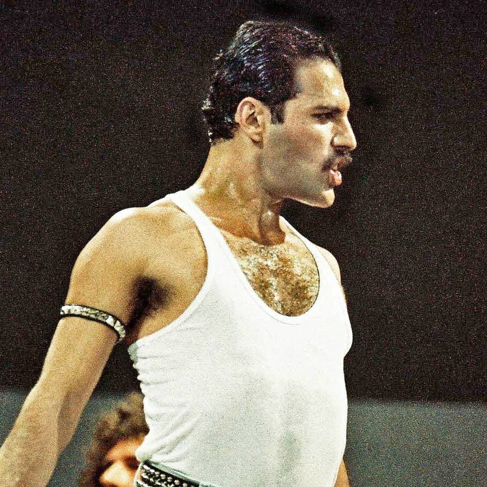 Freddie Mercurie en el Live Aid - 40+ Facts About the Controversial Life of Freddie Mercury