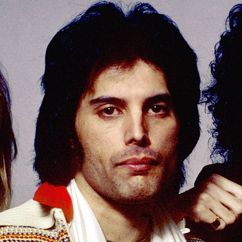 Nuevas compilaciones - 40+ Facts About the Controversial Life of Freddie Mercury