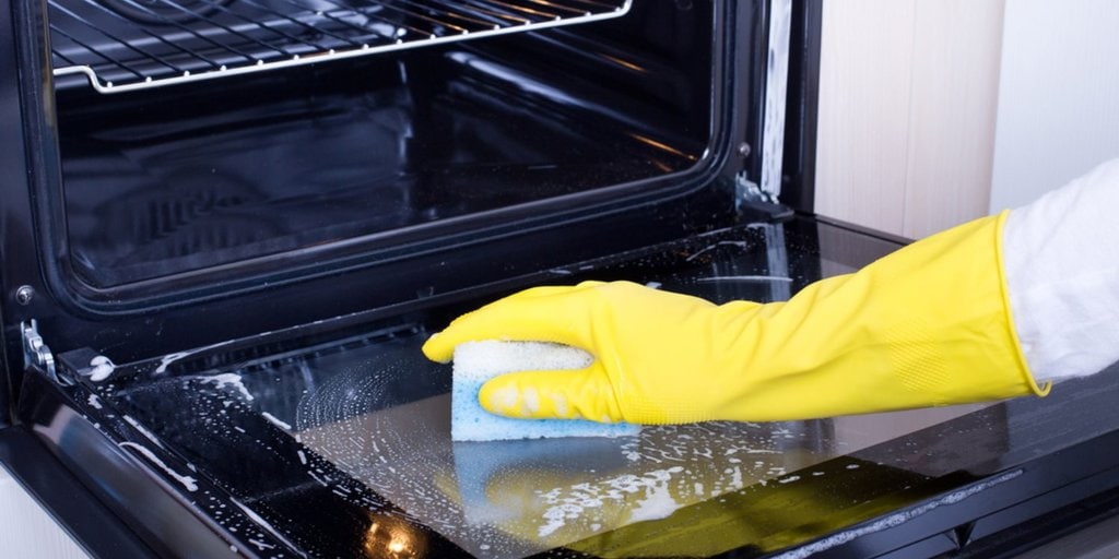 6 Brilliant Oven Cleaning Hacks That Will Make Your Life Easier